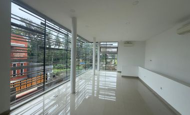 Dijual Bangunan Komersial Gedung Kantor Coffee Shop