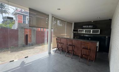 Dijual Bangunan Komersial Gedung Kantor Coffee Shop