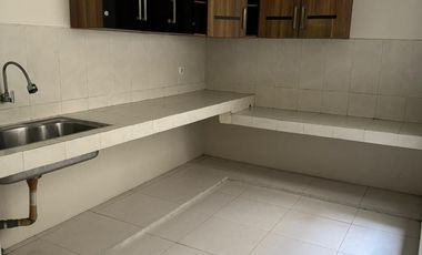 Rumah Minimalis 2 lantai di sayap Batununggal Indah