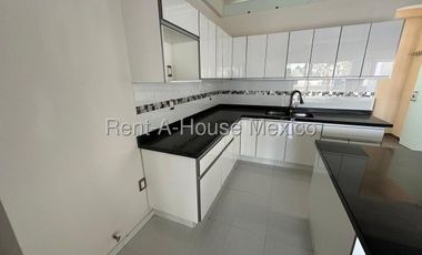 RENTA - Cañadas del Lago. Departamento con 3 recámaras y amenidades