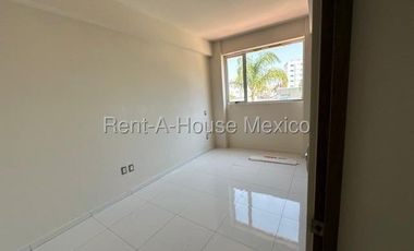 RENTA - Cañadas del Lago. Departamento con 3 recámaras y amenidades