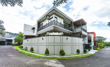 Dijual Rumah Mewah Full Furnish Siap Huni di BNR – Siap Huni