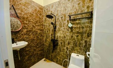 HOMESTAY DAN RUMAH INDUK, DEKAT TERMINAL GIWANGAN