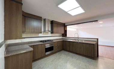 Casa  Independiente en Conjunto