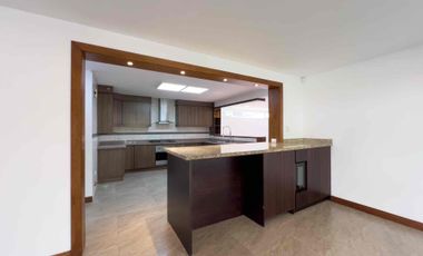 Casa  Independiente en Conjunto