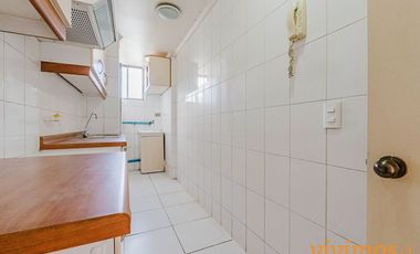 Patronato - 1 Dormitorio - 1 Baño. Amplio. Cocina cerrada