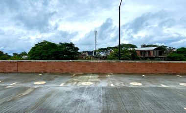 Extraordinario apartamento esquinero con vista a las montañas. Cerritos. Pereira - Colombia.