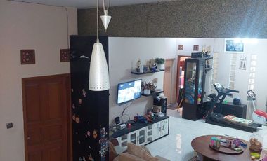 Dijual Rumah plus Gudang Material Cisangkan Cimahi Tengah kota Cimahi