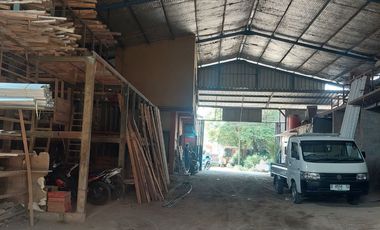 Dijual Rumah plus Gudang Material Cisangkan Cimahi Tengah kota Cimahi