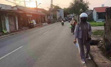 di jual tanah Datar siapa bangun di Jl narogong bekasi