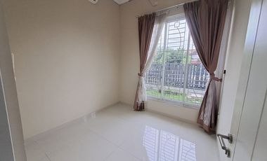 Disewakan Rumah Bagus LB150m di Villa Melati Mas Serpong TangSel, KD25102103