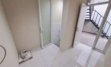 Disewakan Rumah Bagus LB150m di Villa Melati Mas Serpong TangSel, KD25102103