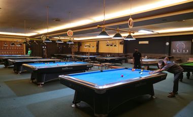 dijual usaha bilyar bonus bangunan tanah di demangan colombo jl affandi gejayan