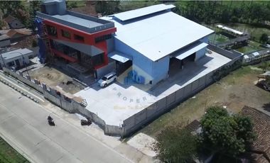 DISEWAKAN - Gudang Baru Jl. Raya soekarno Hatta - Kuduagung, Rangkas Bitung -  Banten