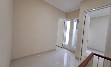 Jual Dan Disewakan Rumah Bagus 2Lt SHM LB174 di Villa Melati Mas Serpong TangSel, KD25102101