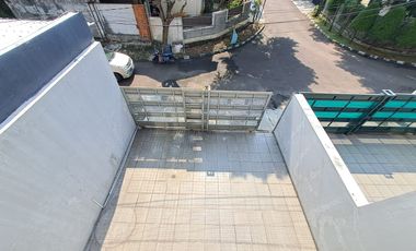 Jual Dan Disewakan Rumah Bagus 2Lt SHM LB174 di Villa Melati Mas Serpong TangSel, KD25102101