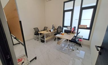 Disewakan Rumah Bagus 2Lt dan LB140m di Villa Melati Mas Serpong TangSel, KD25102102