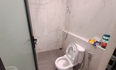 Disewakan Rumah Bagus 2Lt dan LB140m di Villa Melati Mas Serpong TangSel, KD25102102