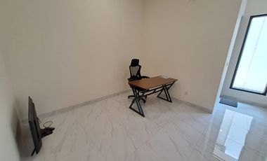 Disewakan Rumah Bagus 2Lt dan LB140m di Villa Melati Mas Serpong TangSel, KD25102102