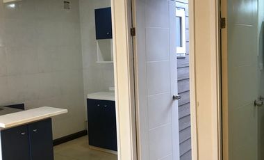 Condominio con 6 departamentos en Barrio Lintz