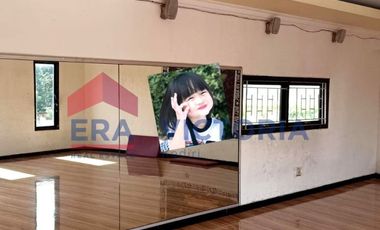 Rumah Jual di Turus Gampengrejo Kab Kediri Terdapat 2 Bangunan Depan Rumah Induk Belakang Kamar 2 Lantai