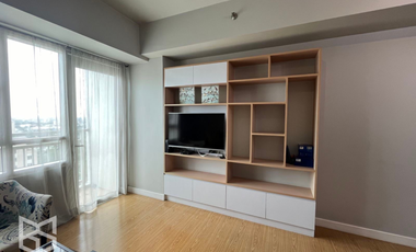 FOR LEASE: 1 BR Condo Unit with Den at The Grove by Rockwell