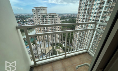 FOR LEASE: 1 BR Condo Unit with Den at The Grove by Rockwell