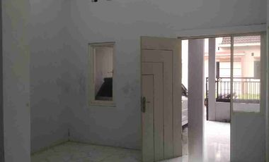 Jual rumah siap huni Di Perum golden berry Menganti gresik