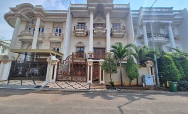 Harga Murah Rumah Mewah 3 Lantai di Bukit Gading Mediterania Kelapa Gading