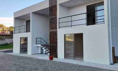 SE ARRIENDA DEPARTAMENTO AMOBLADO EN CONSTITUCIÓN.