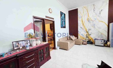 Rumah bagus di villa puncak tidar malang