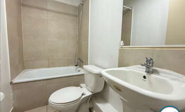 Departamento con Estacionamiento en Arriendo, Condominio Nueva Milano, Gastos Comunes Incluidos