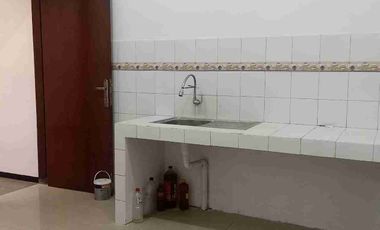 Disewakan Rumah Manyar Tirtomoyo Surabaya Timur Dekat Petra Manyar,Galaxy Mall,Pakuwon City