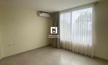 VENTA CASA EN URB. ARBOLEIA