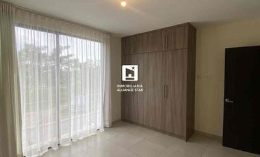 VENTA CASA EN URB. ARBOLEIA