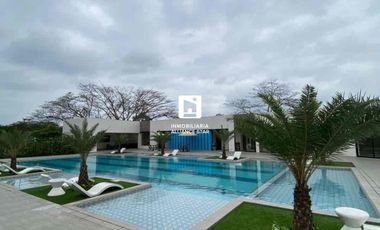 VENTA CASA EN URB. ARBOLEIA