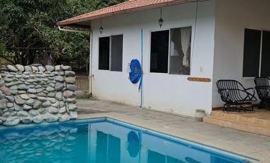 TERRENO CON CASAS EN VENTA EN CATAMAYO