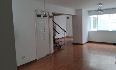 Venta de dúplex en Miraflores - 201 m2, 4 dormitorios, excelente ubicación.
