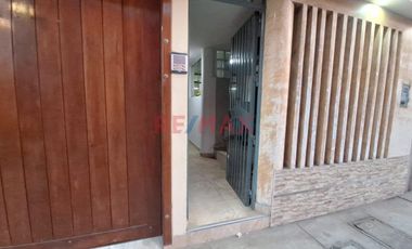 Alquilo Duplex Acceso Independiente Frente A Precio Uno 1 Er Y 2Do Piso