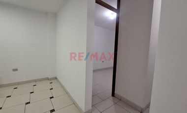 Alquilo Duplex Acceso Independiente Frente A Precio Uno 1 Er Y 2Do Piso