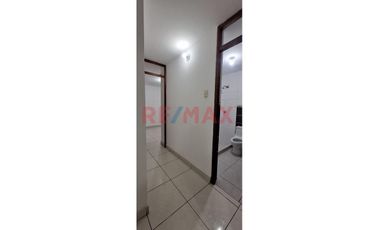 Alquilo Duplex Acceso Independiente Frente A Precio Uno 1 Er Y 2Do Piso