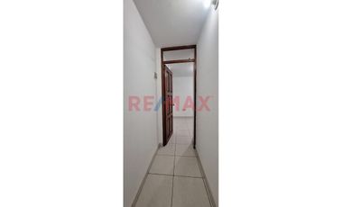 Alquilo Duplex Acceso Independiente Frente A Precio Uno 1 Er Y 2Do Piso
