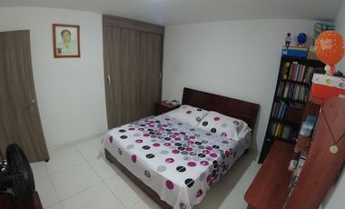 VENTA APTO BARRIO LA PLAYA ASCENSOR