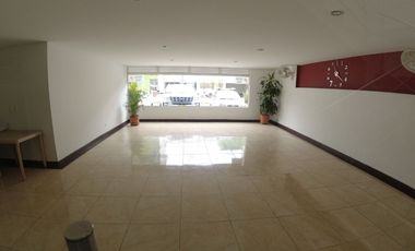 VENTA APTO BARRIO LA PLAYA ASCENSOR