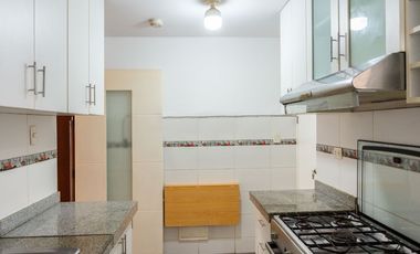 VENDO DPTO. CON EXCELENTE UBICACIÓN