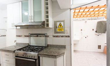 VENDO DPTO. CON EXCELENTE UBICACIÓN