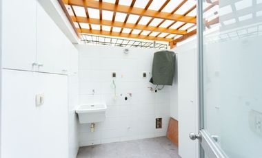 VENDO DPTO. CON EXCELENTE UBICACIÓN