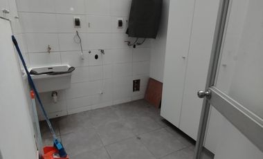 VENDO DPTO. CON EXCELENTE UBICACIÓN