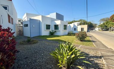 CASA EN VENTA CALLE RIO PAPALOAPAN 50, JARDINES DE TUXPAN, TUXPAN VERACRUZ