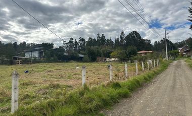 HERMOSO Y AMPLIO TERRENO TOTALMENTE PLANO EN ZUMBAHUAICO